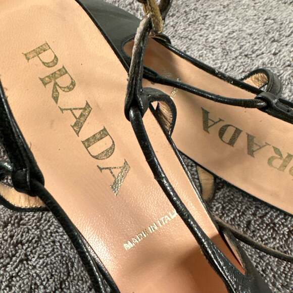Vintage Prada Black Leather Pointed-Toe Kitten Heel Slingback Pumps - Picture 8 of 9